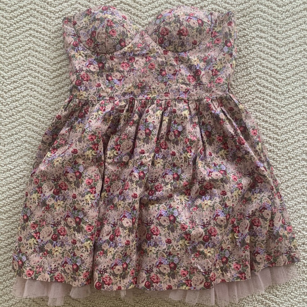 Urban Outfitters dusty pink strapless dress